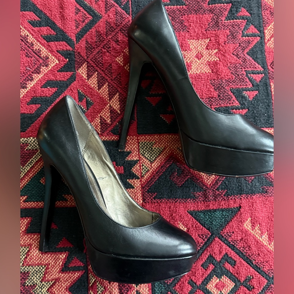 Pelle Moda Black Platform Heels
